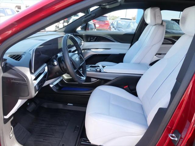 2024 Cadillac iQ Sport w/1SJ
