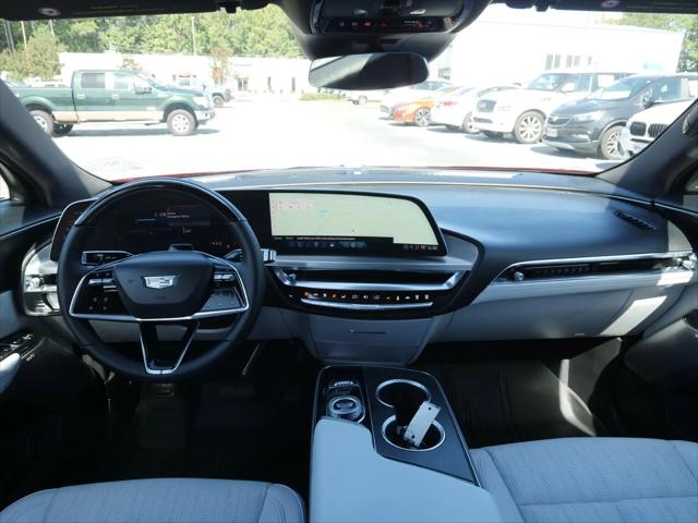 2024 Cadillac iQ Sport w/1SJ