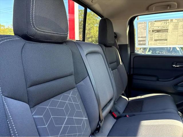 2026 Nissan Frontier Crew Cab SV 4x2