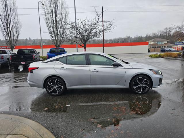 2023 Nissan Altima SR FWD