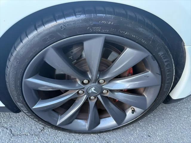 2015 Tesla Model S P85D