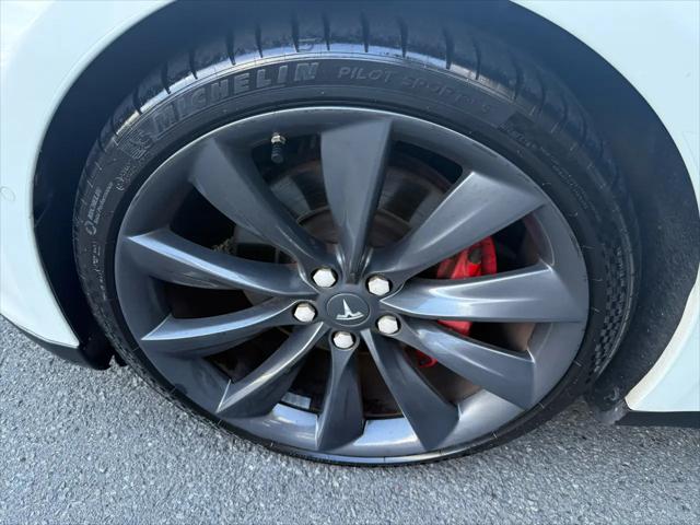 2015 Tesla Model S P85D