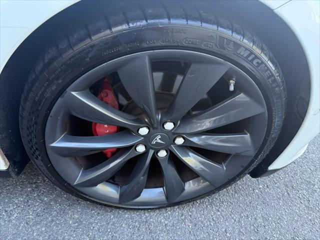 2015 Tesla Model S P85D