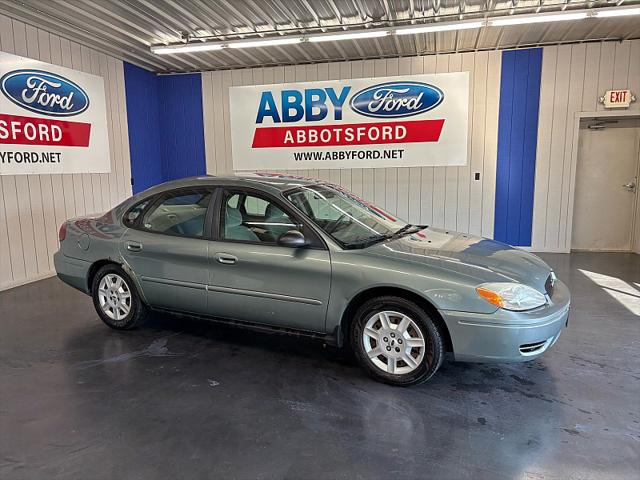2006 Ford Taurus SE