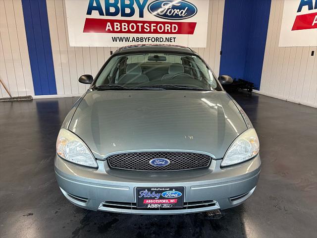 2006 Ford Taurus SE
