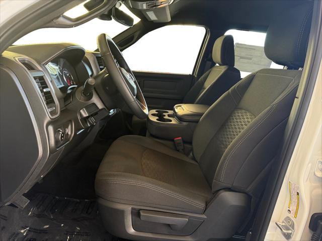 2026 Ram 2500 Black Express Crew Cab 4x4 6'4" Box