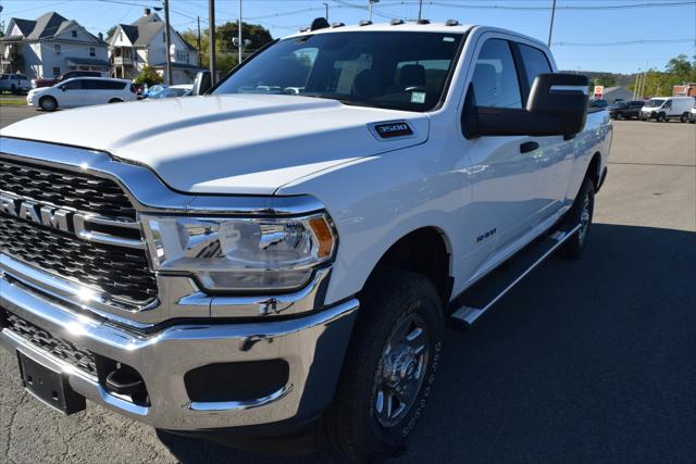 2024 RAM 3500 Big Horn Crew Cab 4x4 64 Box