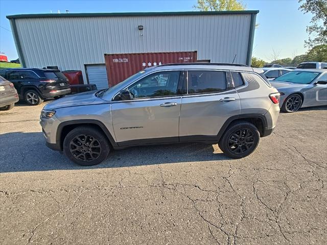 2022 Jeep Compass Latitude Lux 4x4