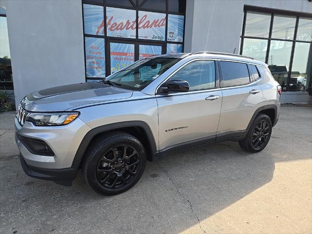 2022 Jeep Compass Latitude Lux 4x4 2022 Jeep Compass Latitude Lux 4x4