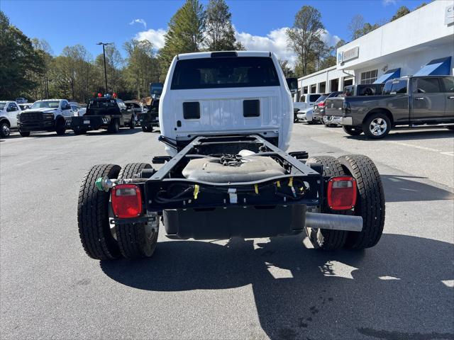 2025 RAM 5500 Chassis Tradesman/Big Horn