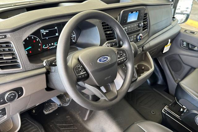 2025 Ford Transit Cargo Van Base