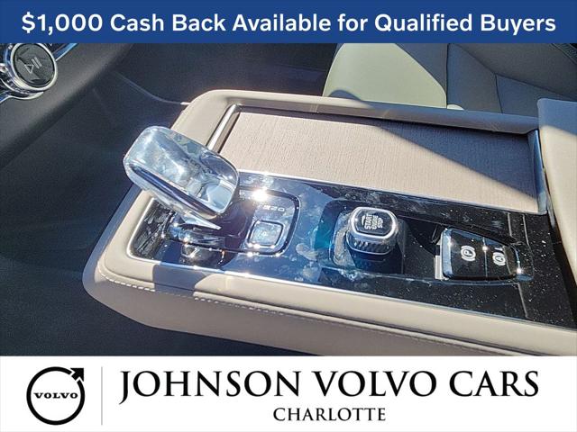 2026 Volvo XC90 Core, B6 AWD Gas (mild hybrid), Gasoline, Bright, 7 Seats