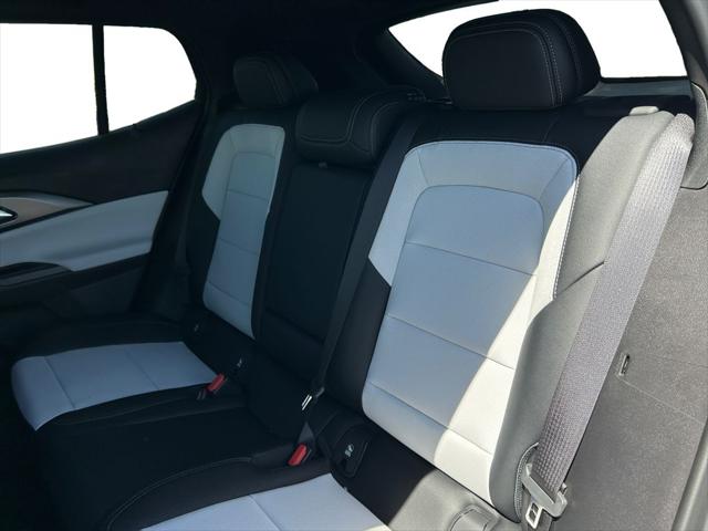 2026 Chevrolet Equinox LT2 w/PDE
