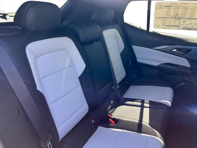 2026 Chevrolet Equinox LT2 w/PDE