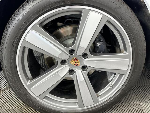 2025 Porsche Cayenne Unknown