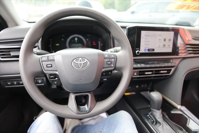 2025 Toyota Camry Unknown