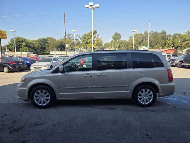 2015 Chrysler Town & Country Touring