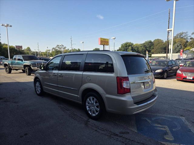 2015 Chrysler Town & Country Touring