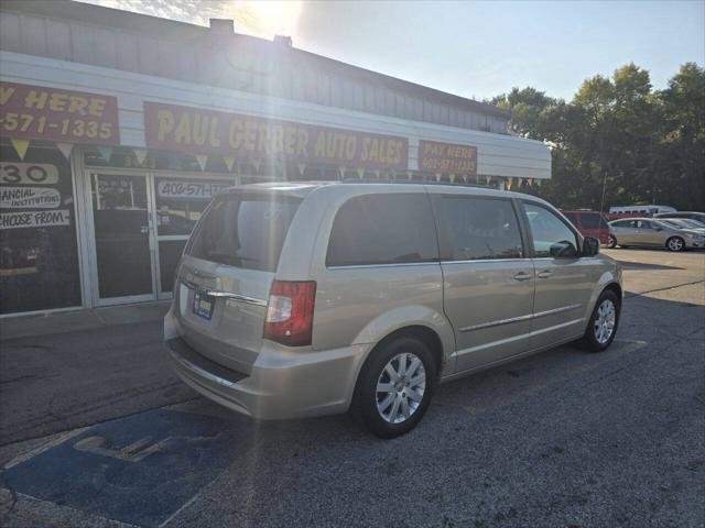 2015 Chrysler Town & Country Touring