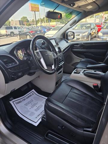 2015 Chrysler Town & Country Touring