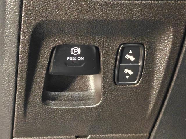 2022 Ram 1500 Big Horn Crew Cab 4x4 57 Box