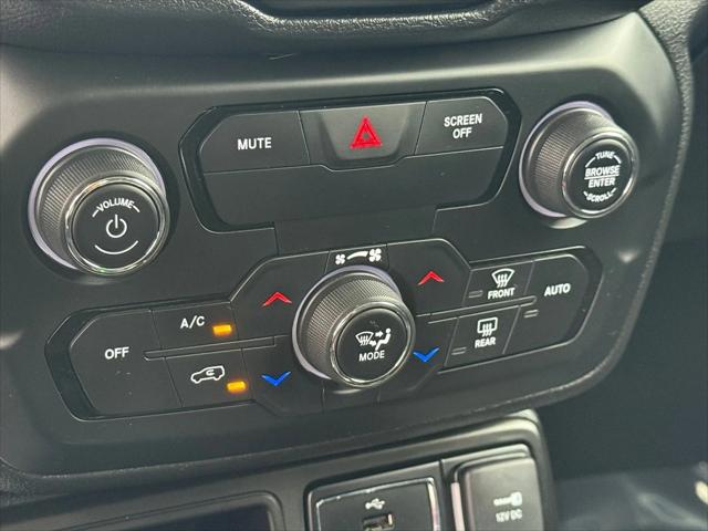 2020 Jeep Renegade Altitude FWD