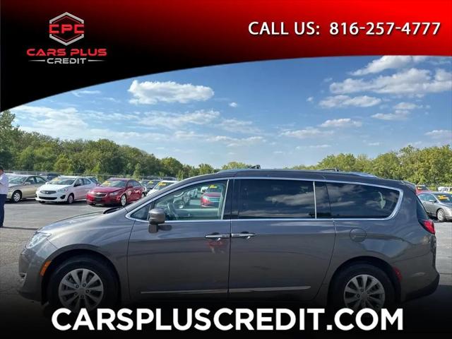 2019 Chrysler Pacifica Touring L for sale in Independence, MO
