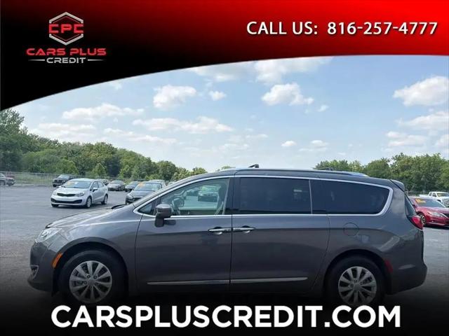 2019 Chrysler Pacifica Touring L for sale in Independence, MO