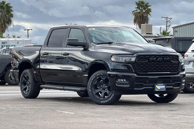 2026 RAM Ram 1500 RAM 1500 EXPRESS CREW CAB 4X4 57 BOX