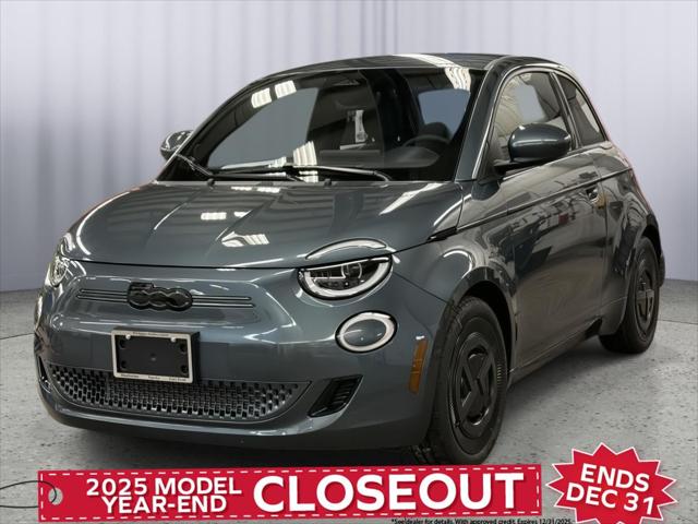 2025 Fiat FIAT 500e GIORGIO ARMANI Collectors Edition 2025 Fiat FIAT 500e GIORGIO ARMANI Collectors Edition