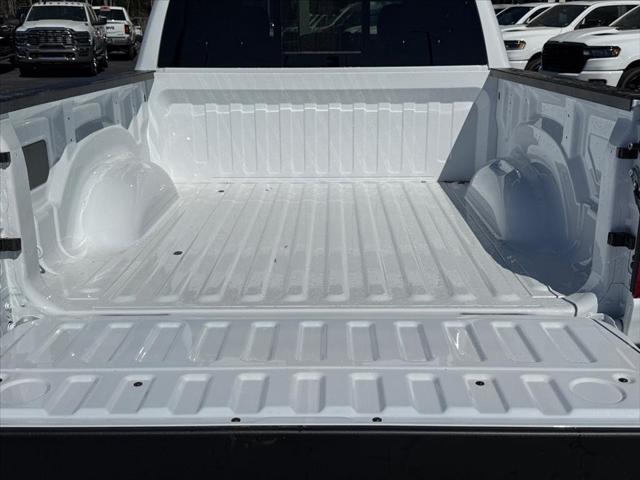 2026 Ram 1500 Tradesman Crew Cab 4x4 5'7" Box