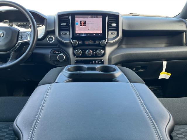 2026 RAM Ram 1500 RAM 1500 EXPRESS CREW CAB 4X2 57 BOX