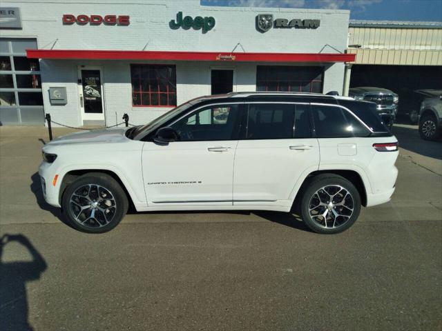 2023 Jeep Grand Cherokee Summit Reserve 2023 Jeep Grand Cherokee Summit Reserve