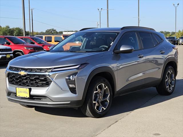 2025 Chevrolet Trax FWD LT