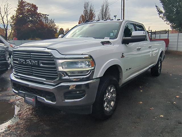 2019 RAM 3500 Laramie Crew Cab 4x4 8 Box