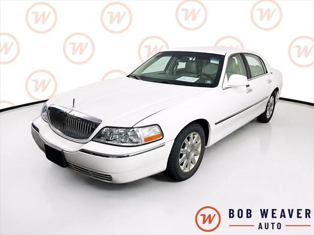 2011 Lincoln Town Car Signature Limited