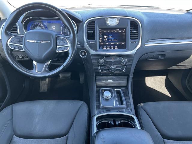 2020 Chrysler 300 Touring
