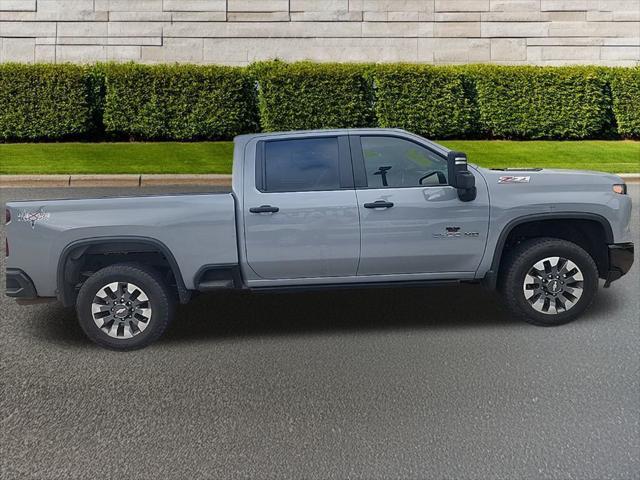 2025 Chevrolet Silverado 2500HD 4WD Crew Cab Standard Bed Custom