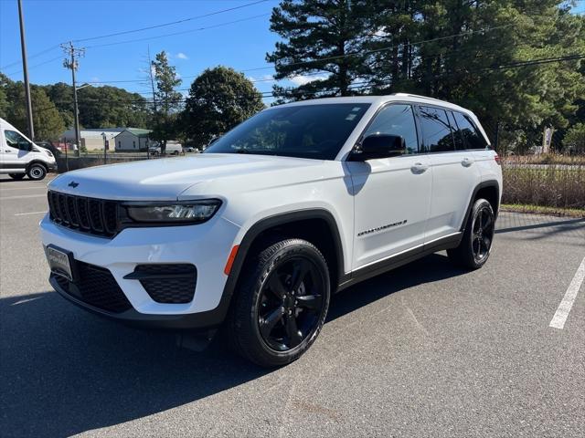 2023 Jeep Grand Cherokee Altitude 4x4 2023 Jeep Grand Cherokee Altitude 4x4