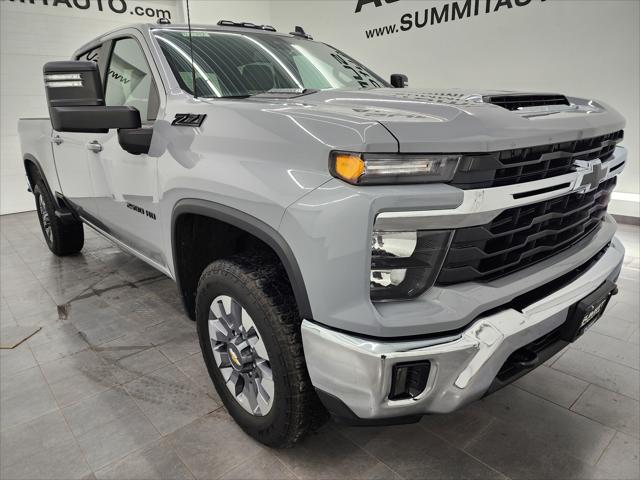 2024 Chevrolet Silverado 2500HD 4WD Crew Cab Standard Bed LT
