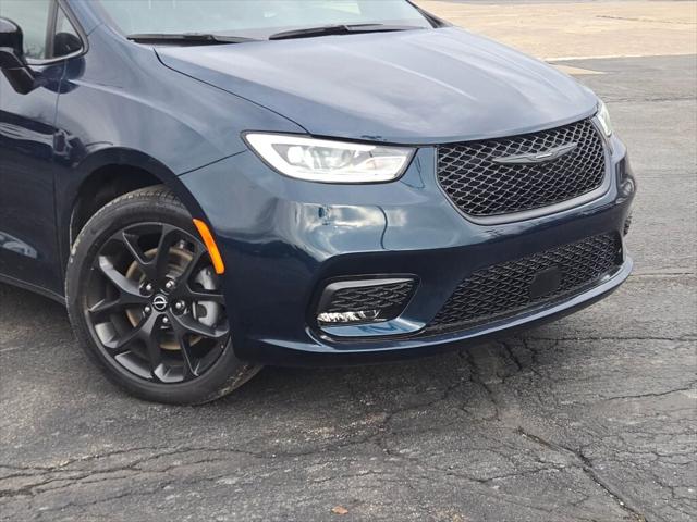 2025 Chrysler Pacifica Limited AWD