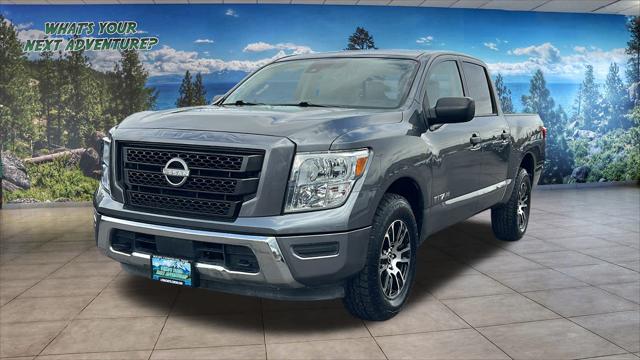 2023 Nissan TITAN Crew Cab SV 4x4
