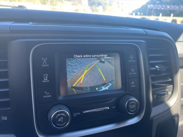 2018 RAM 1500 Express Crew Cab 4x4 57 Box 2018 RAM 1500 Express Crew Cab 4x4 57 Box