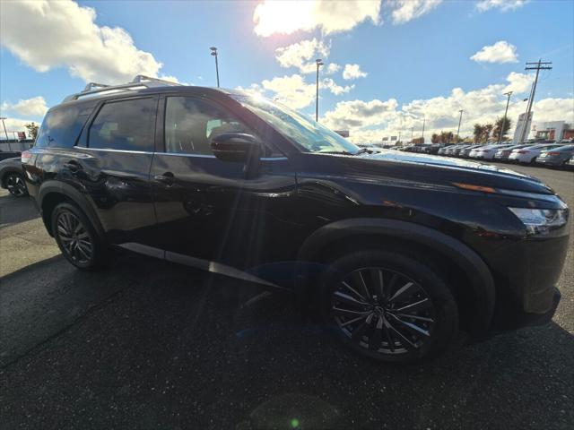 2024 Nissan Pathfinder SL 4WD 2024 Nissan Pathfinder SL 4WD