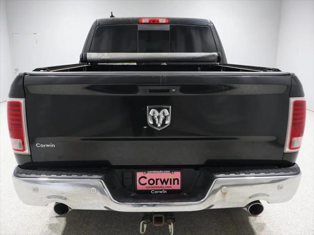 2018 RAM 1500 Laramie Crew Cab 4x4 57 Box 2018 RAM 1500 Laramie Crew Cab 4x4 57 Box
