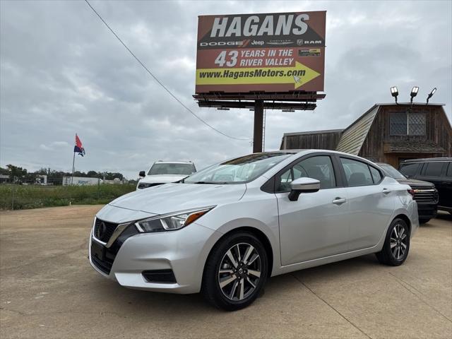2021 Nissan Versa SV Xtronic CVT