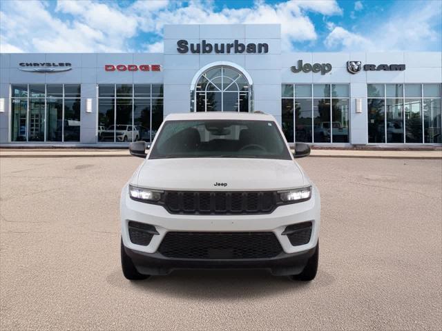 2024 Jeep Grand Cherokee Altitude 4x4 2024 Jeep Grand Cherokee Altitude 4x4