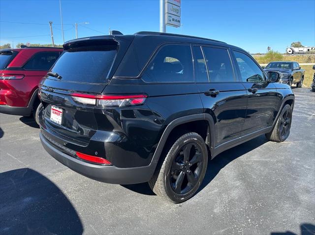 2023 Jeep Grand Cherokee Altitude 4x4 2023 Jeep Grand Cherokee Altitude 4x4