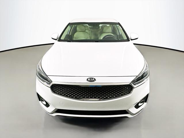 2017 Kia Cadenza Premium