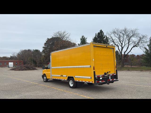 2021 GMC Savana Cutaway Work Van